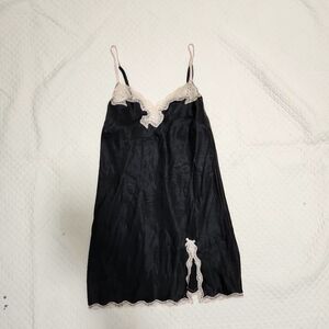 Victoria's Secret Black and Cream Lace Chemise